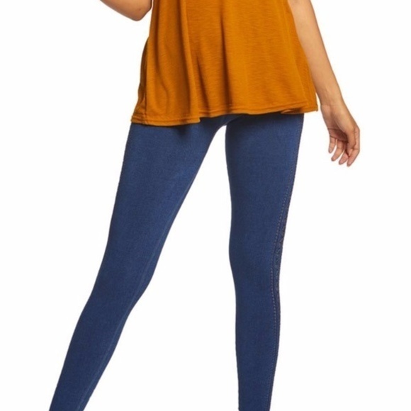 NWOT Free People Enlighten Seamless Leggings XS/S - Picture 3 of 3